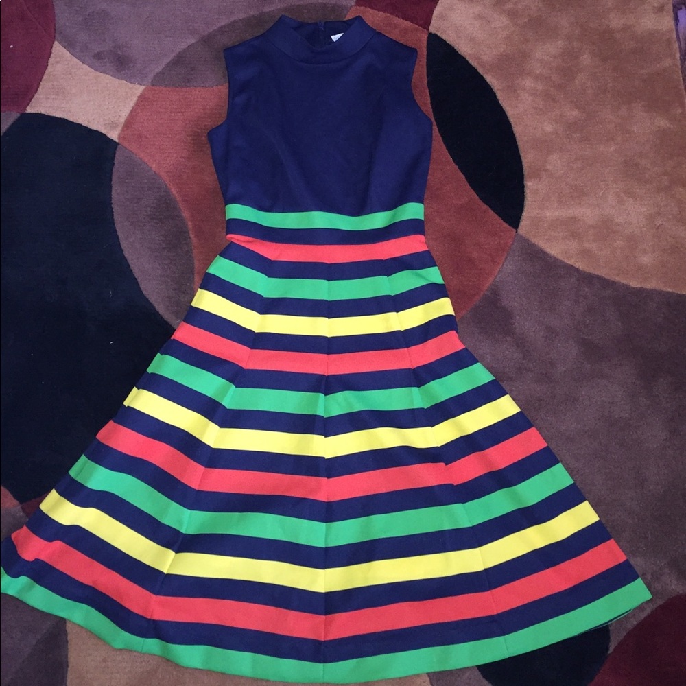 Awesome Vintage‎ polyester dress!  Excellent shape!